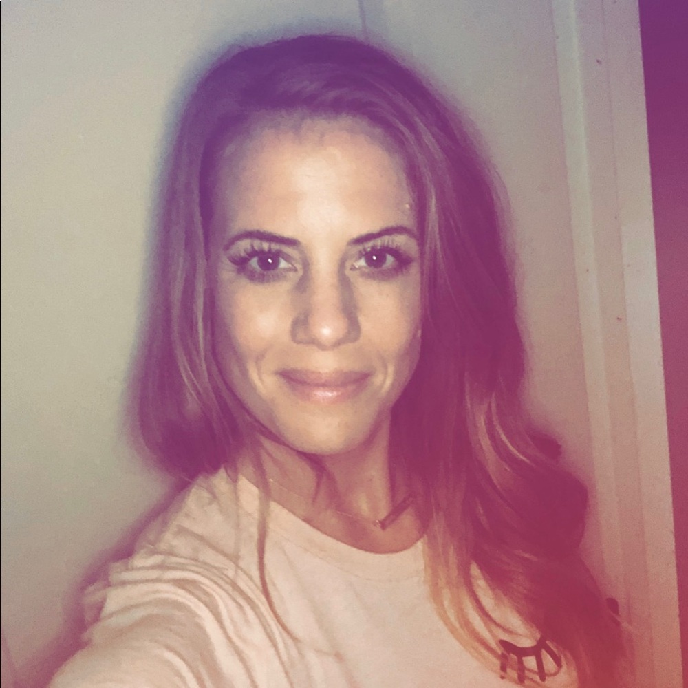 Meet your Posher, Leah
